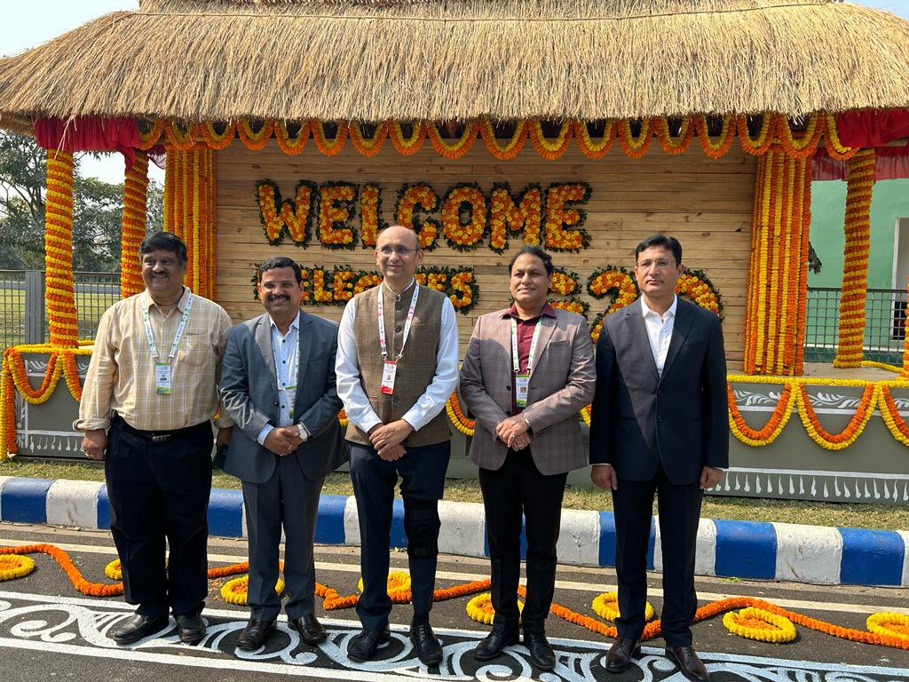 Prof Pulok Mukherjee, Director, IBSD, Imphal joined G20 RIIG Inception Meeting with Dr Rajesh Gokhale, Secretary, DBT at Kolkata. The Meeting addressed the challenges for socio economic development through research and innovation, 8 Feb 2023.