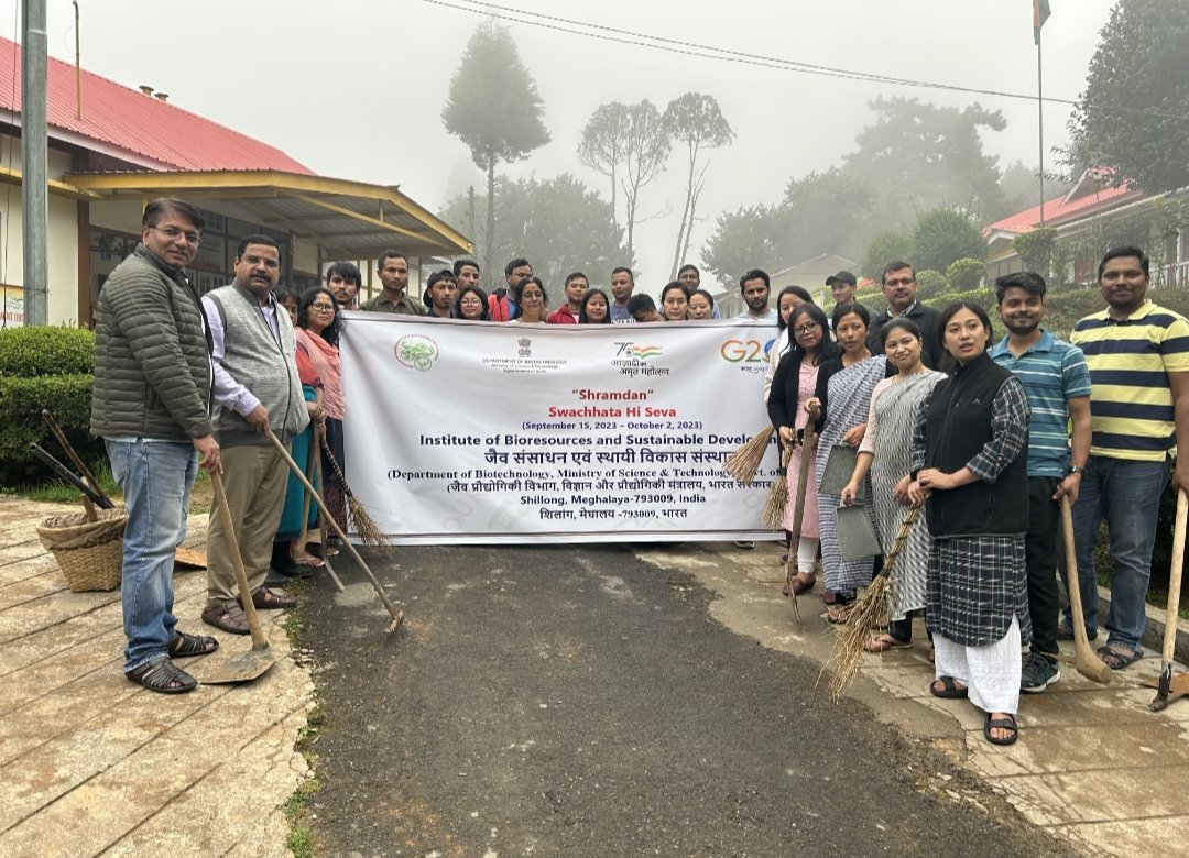 IBSD Has Conducted Cleanliness Drive With Director, Scientists, Students And Staffs Of IBSD In The Office Premises And Campus For Implementation Of Swachhata Hi Sewa On 27 Sept. 2023