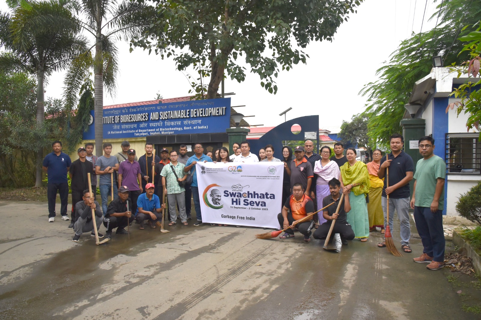 IBSD Staffs Organised Shramdaan Under Swacchata Hi Seva By Cleaning The Institute Campus Premises And Adjoining Areas On 1st Oct. 2023 At Imphal, Manipur