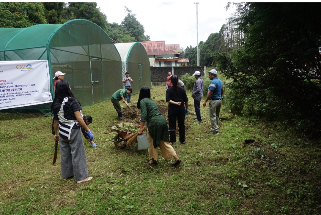 ibsd-staffs-of-shillong-centre-also-carried-out-cleanliness-drive-in-the-institute-campus-and-experimental-field-sides-under-swacchata-hi-seva-on-1st-october-2023-