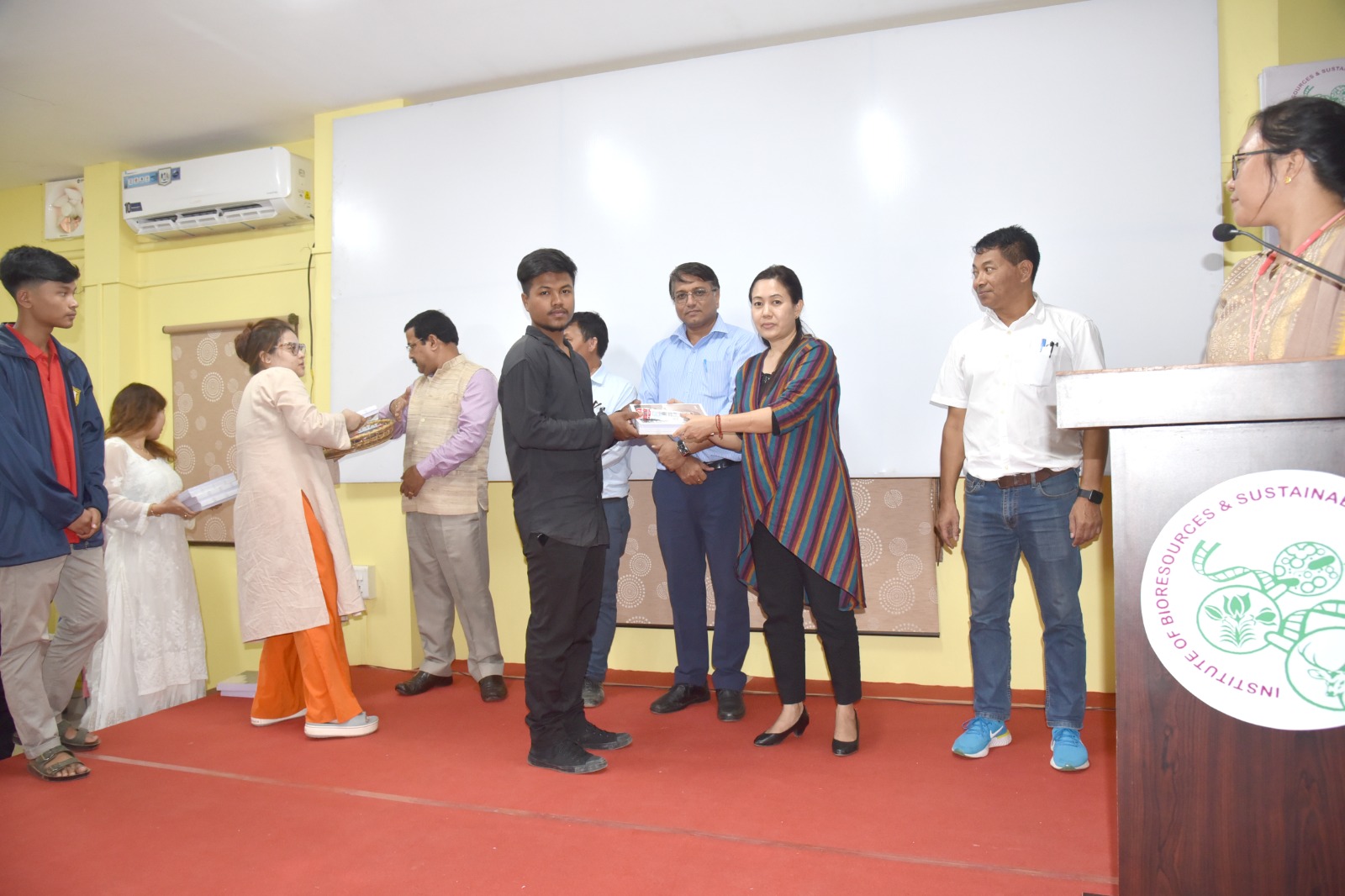 ibsd-organised-scientific-awareness-program-and-interactions-of-the-scientists-and-research-scholars-with-the-students-of-the-relief-camps-of-manipur-on-18th-october-2023-