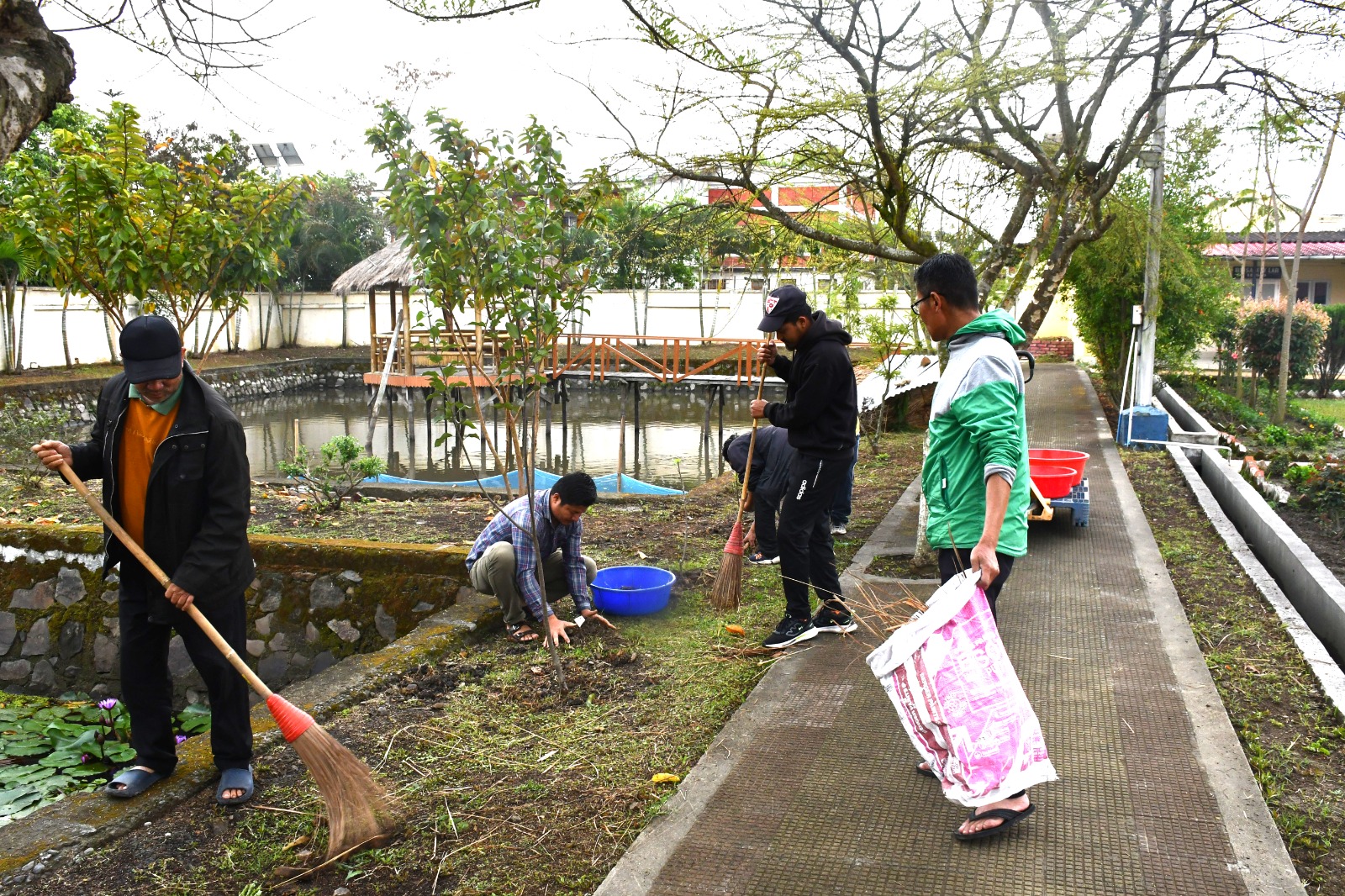 cleaning-drive-as-zero-waste-initiative-by-bric-ibsd-at-imphal-and-shilong-center-