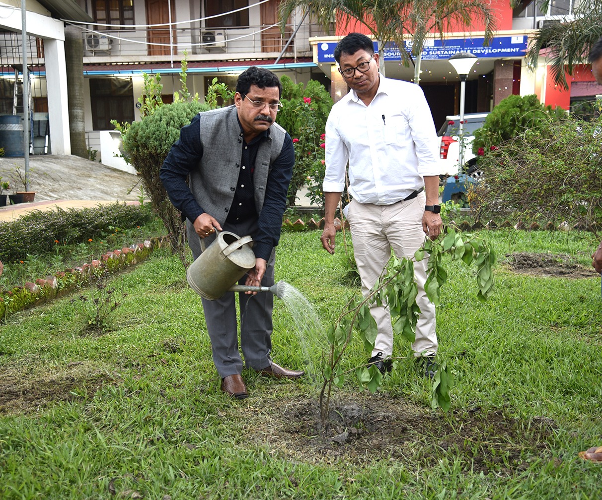 bric-ibsd-celebrated-world-environment-day-and-organised-one-day-seminar-on-bioeconomy-from-bioresources-promoting-bioentrepreneurship-in-ner-for-viksit-bharat-on-5th-june-2024-at-imphal-