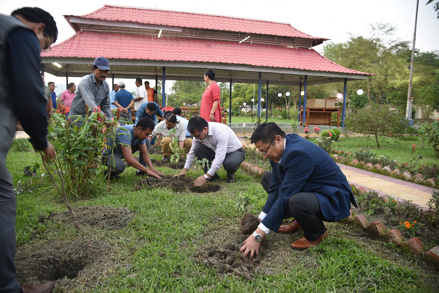 bric-ibsd-celebrated-world-environment-day-and-organised-one-day-seminar-on-bioeconomy-from-bioresources-promoting-bioentrepreneurship-in-ner-for-viksit-bharat-on-5th-june-2024-at-imphal-