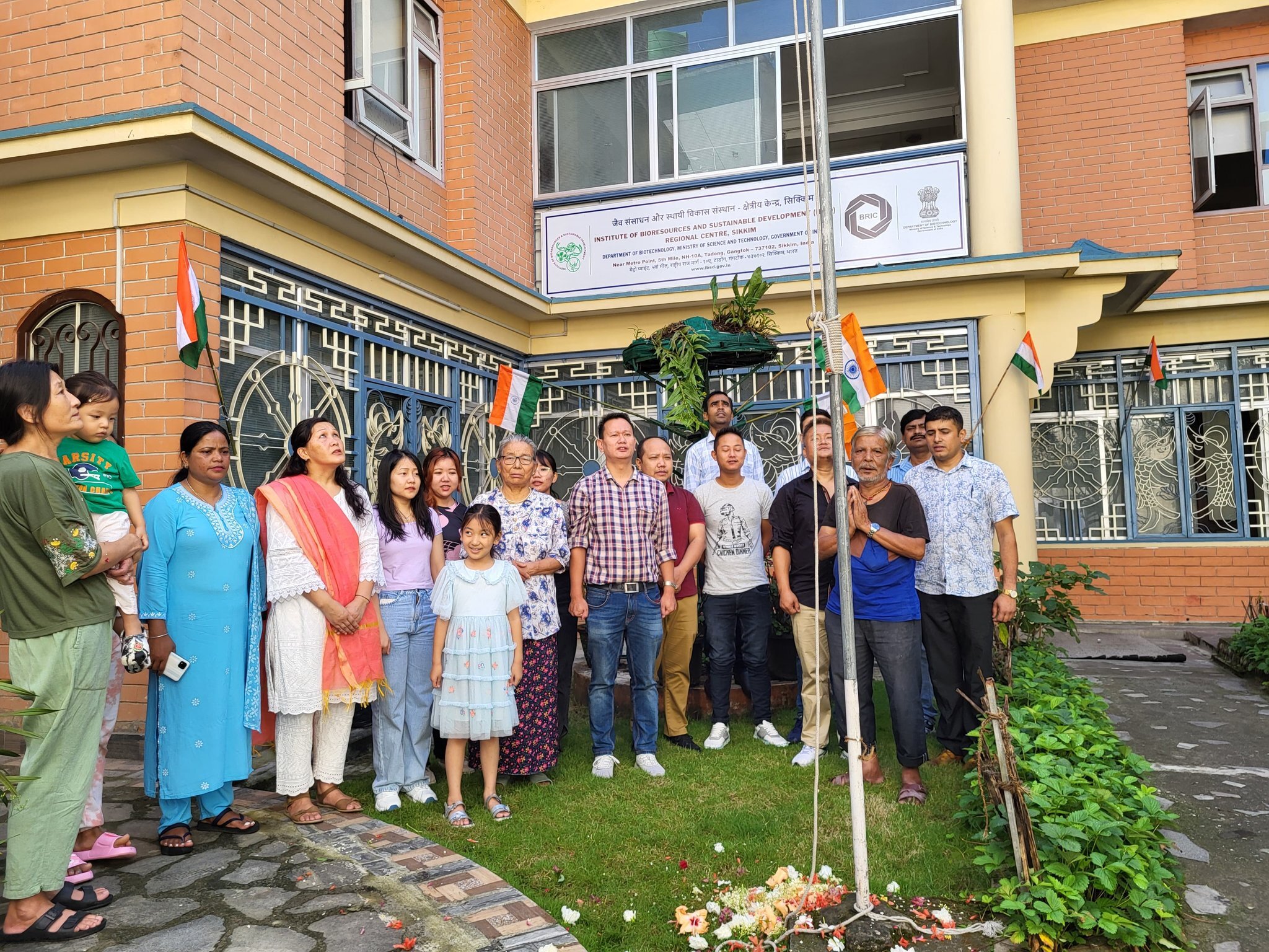 bric-institute-of-bioresources-and-sustainable-development-celebrated-78th-independence-day-of-india-at-imphal-manipur-and-other-centres-